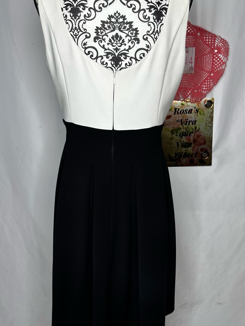 White House Black Market Sleeveless Black & Off-White Beaded Neckline Dress 12 - Picture 4 of 16
